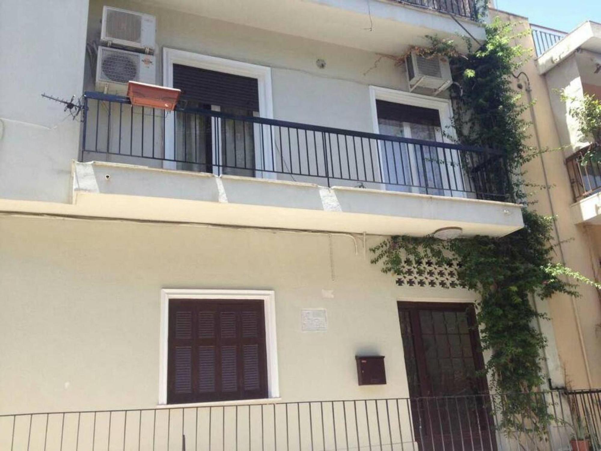 Elegant Apartment In Acropolis With Roof Garden Athén Kültér fotó